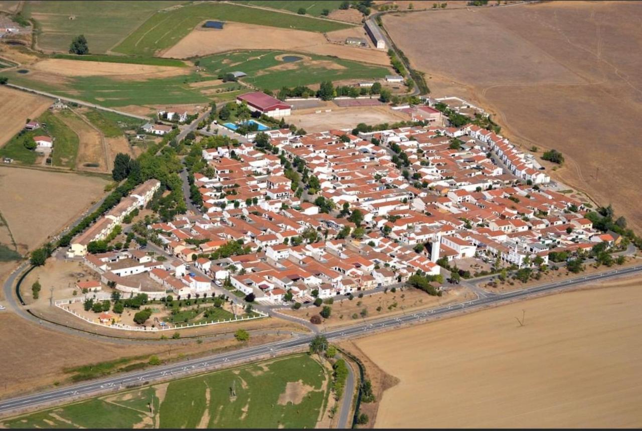 Alojamiento El Miajon De Los Castuos Valdesalor Exterior photo